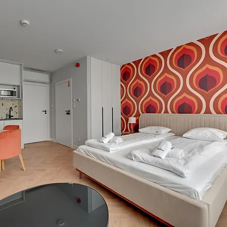 Retro Boutique By Dom & House