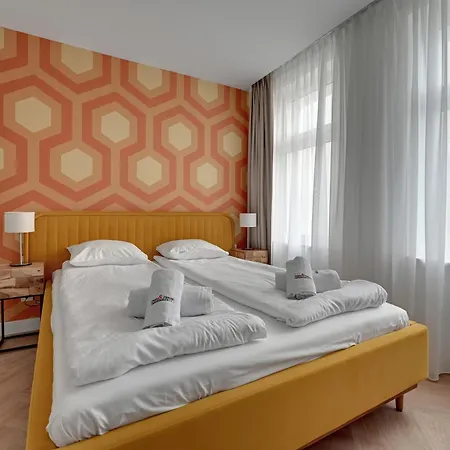 Retro Boutique By Dom & House *