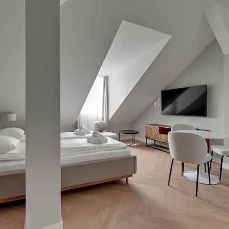 Retro Boutique By Dom & House